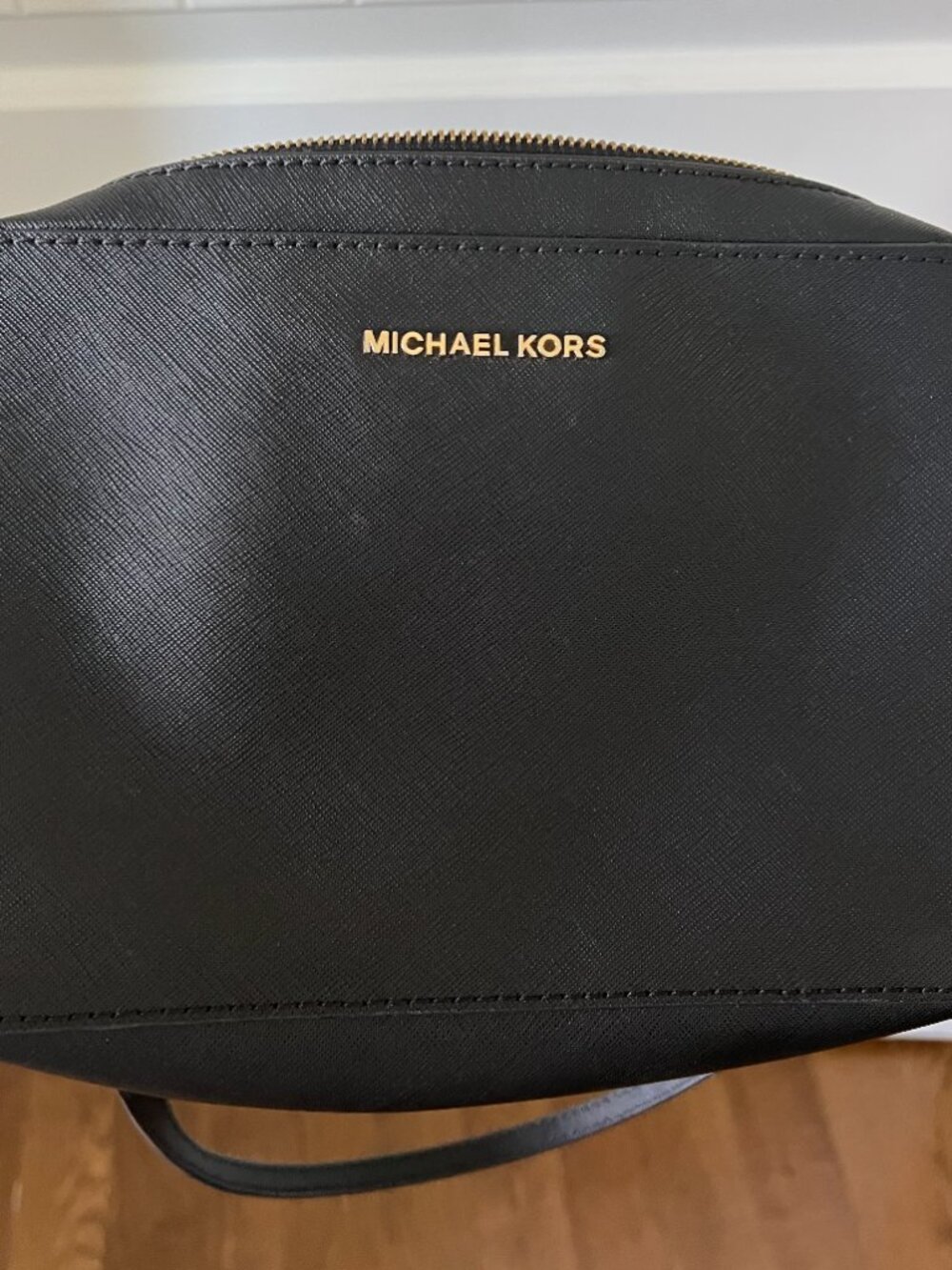Michael Kors Cindy Dome Crossbody Bag Black Saffiano Leather